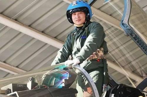 哈尔滨张超网红,从街头艺人到网络红人的蜕变之路